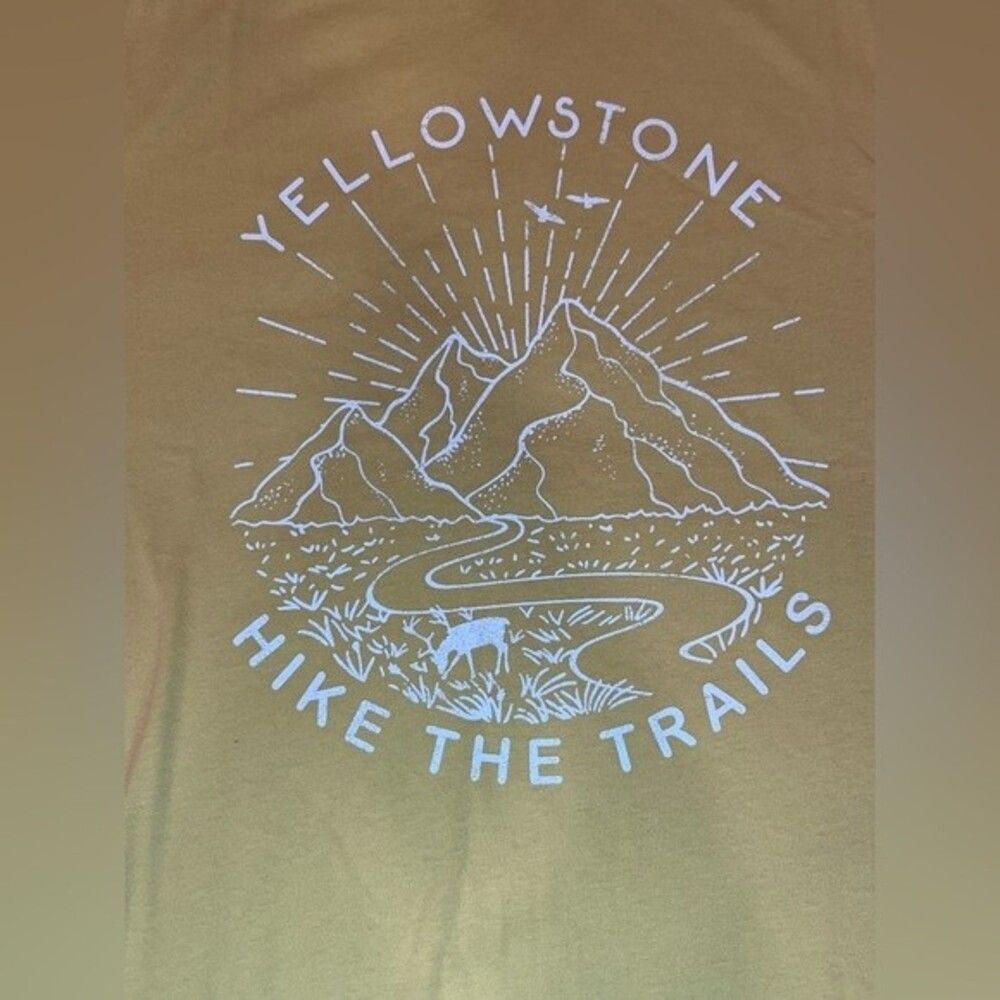 Men’s Medium Goodfellow & Co. Yellowstone Graphic T-shirt NWT